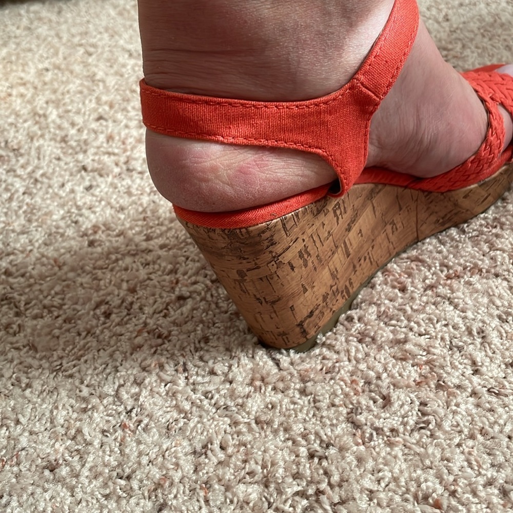 NEW 7.5 Med Coral Wedge cork-look Platform Woven Strap Sandals Heels Shoes - Picture 6 of 9